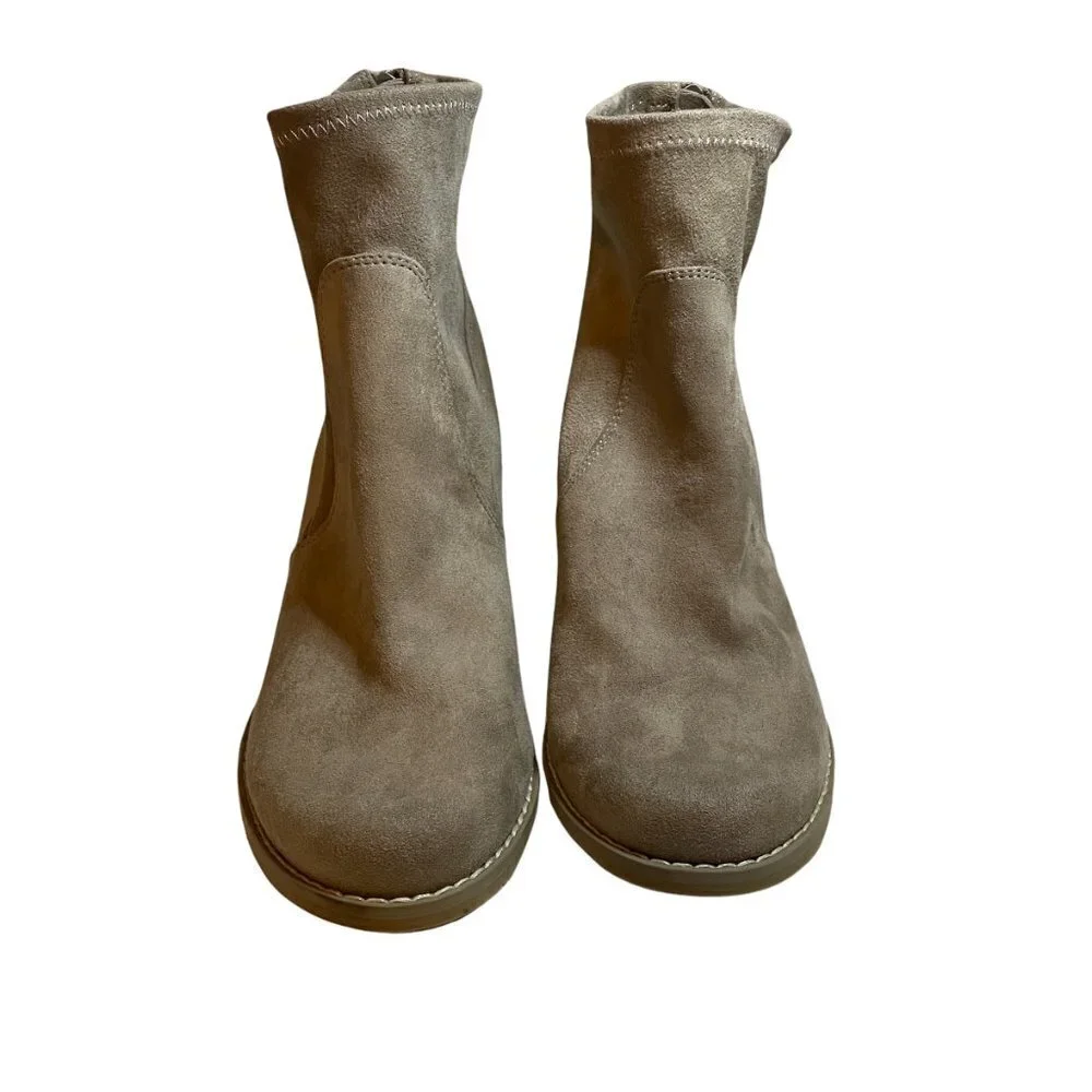 NEW Dolce Vita DV8 Tan Suede Boots w/ Stretch Sz. 10